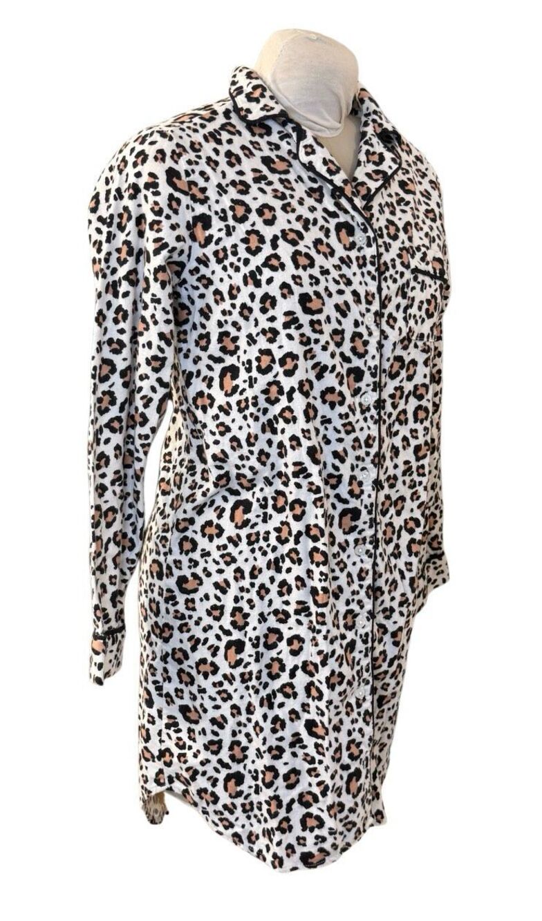 Liz Claiborne Animal Print Flannel Sleep Shirt Small Cheeta Loungewear Comfy Coz - Picture 5 of 8